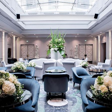 Boscolo Lyon Hotel & Spa Exterior photo The hotel's lobby