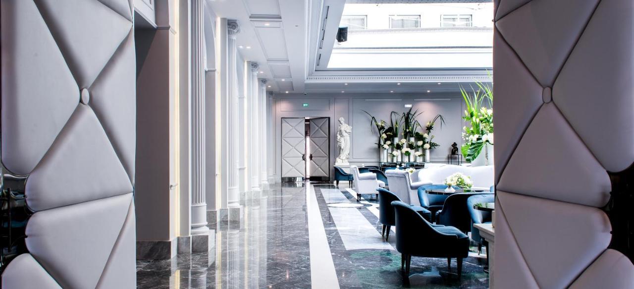 Boscolo Lyon Hotel & Spa Exterior photo The lobby
