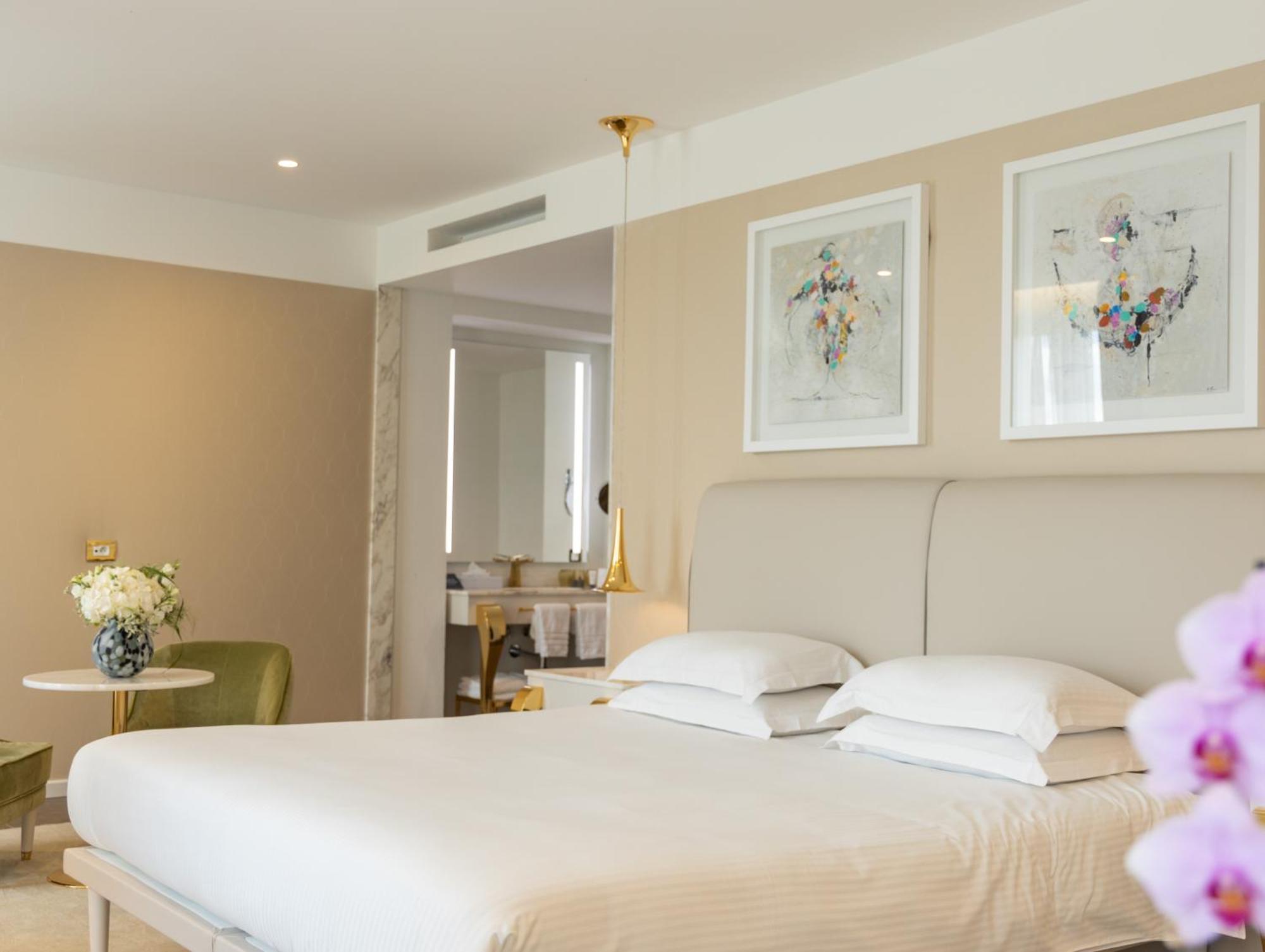 Boscolo Lyon Hotel & Spa Exterior photo